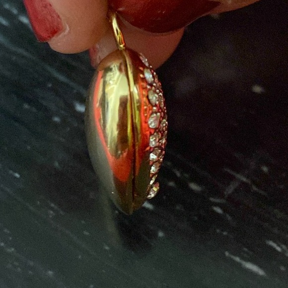 Vintage Gold Tone puffed heart pendant with rhinestones on Gold tone chain - Picture 7 of 10